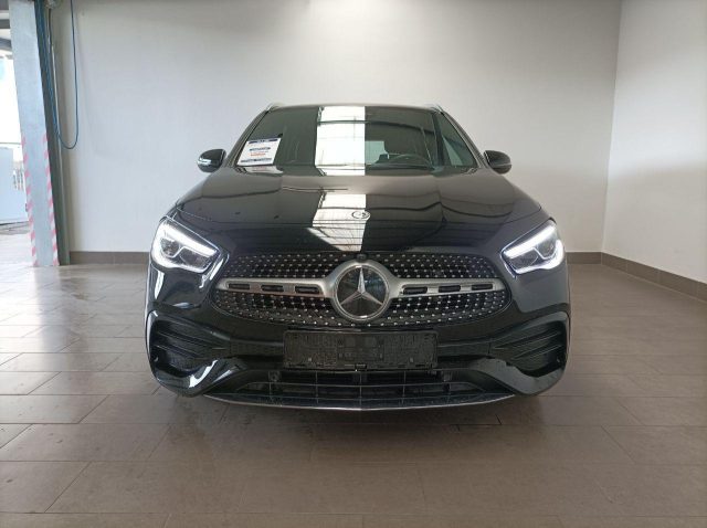 MERCEDES-BENZ GLA 200 Automatic Premium AMG LINE