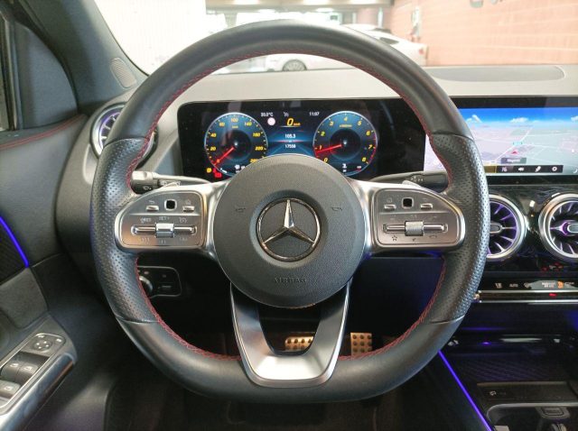 MERCEDES-BENZ GLA 200 Automatic Premium AMG LINE