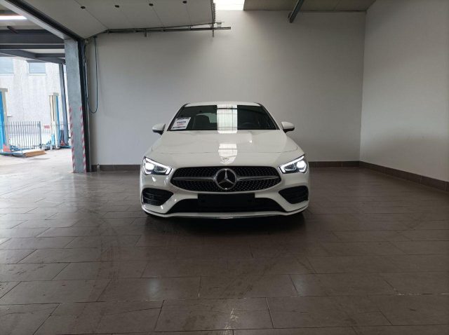 MERCEDES-BENZ CLA 180 Automatic AMG Line Premium