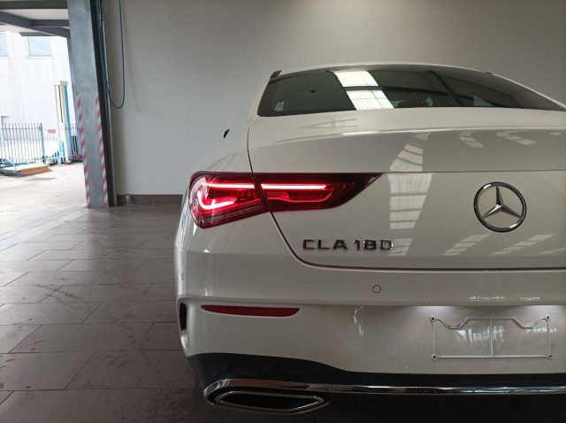 MERCEDES-BENZ CLA 180 Automatic AMG Line Premium