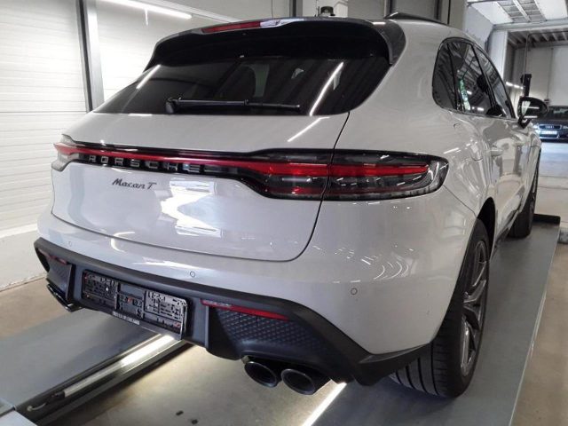 PORSCHE Macan 2.0 T