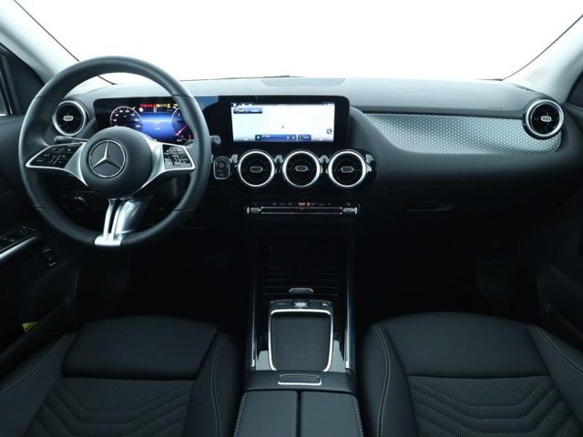 MERCEDES-BENZ GLA 180 d Automatic Progressive Advanced