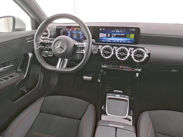 MERCEDES-BENZ A 180 Automatic AMG Line Advanced Plus Mild Hybrid