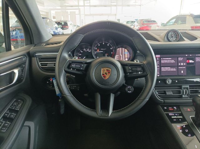 PORSCHE Macan 2.0 T