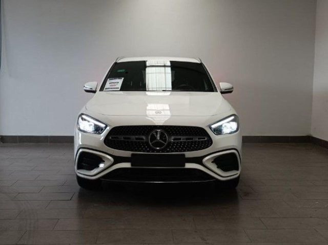 MERCEDES-BENZ GLA 250 e Plug-in hybrid Automatic Premium AMG LINE