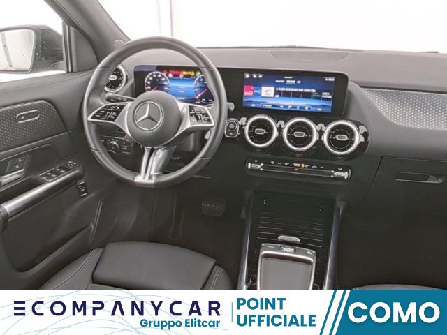 MERCEDES-BENZ GLA 180 Automatic Progressive Advanced