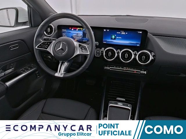 MERCEDES-BENZ GLA 180 Automatic Progressive Advanced